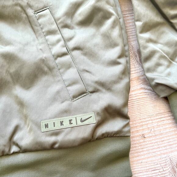 New Nike Women's Reversible Bomber Jacket | Olive Green Size‎ M - Picture 6 of 13